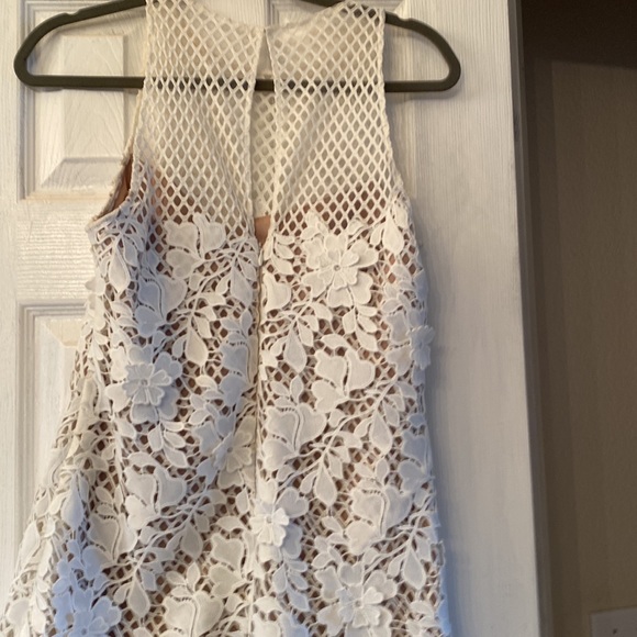 Vera Wang gorgeous dress perfect for bridal or summer 🔥Firm Price - Picture 6 of 6